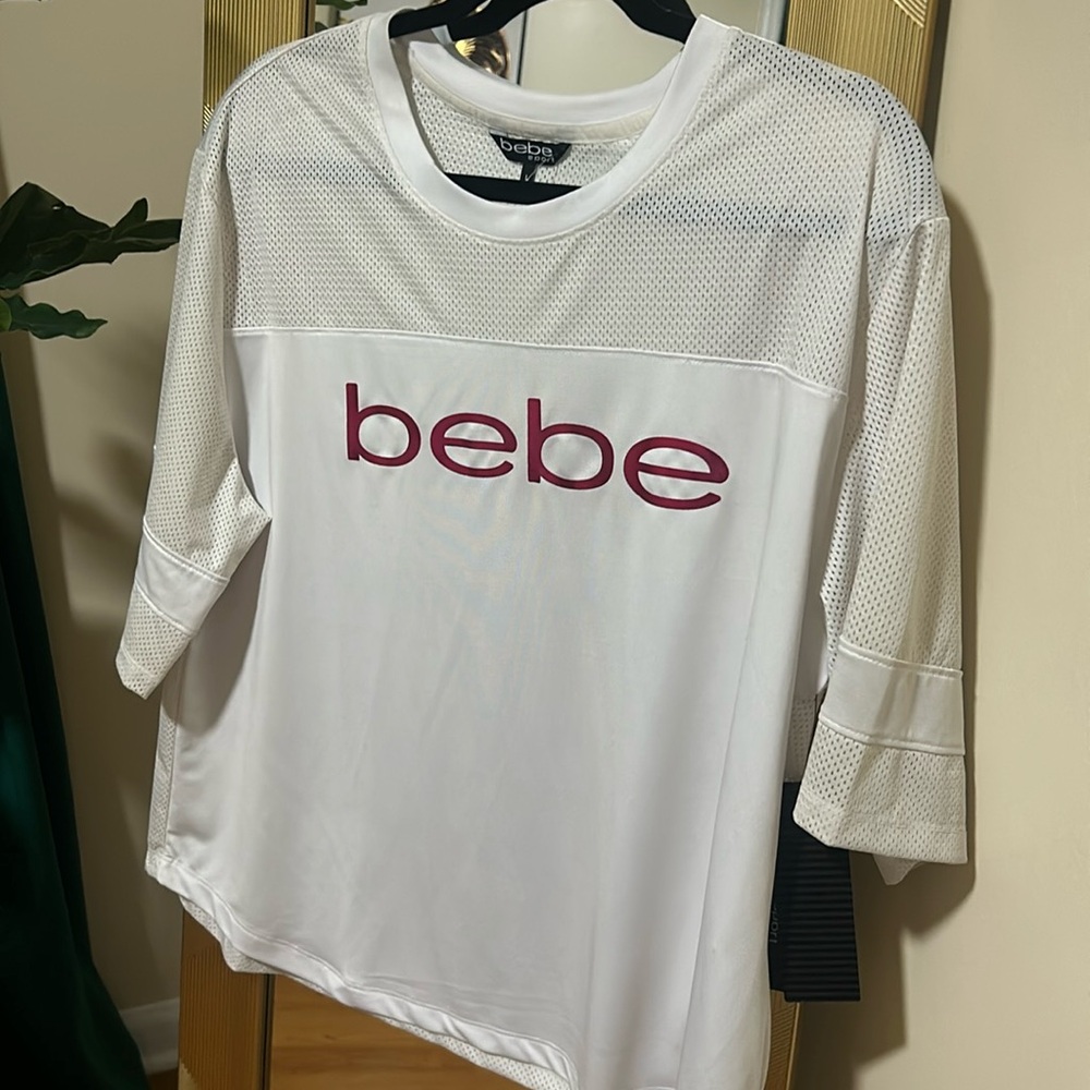 Bebe logo top